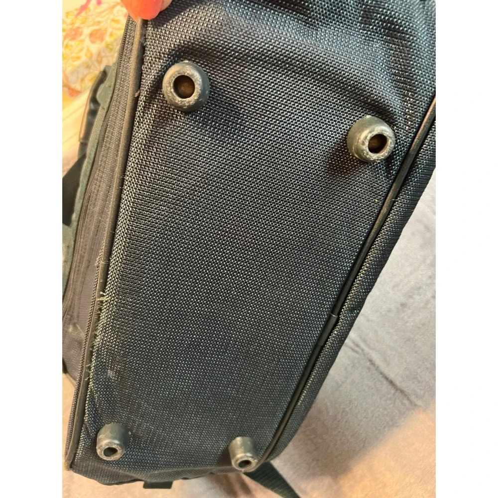 Atlantic Carry-On Duffel Bag 16x8x10 Green Nylon Travel‎ Case, Preowned USA Made
